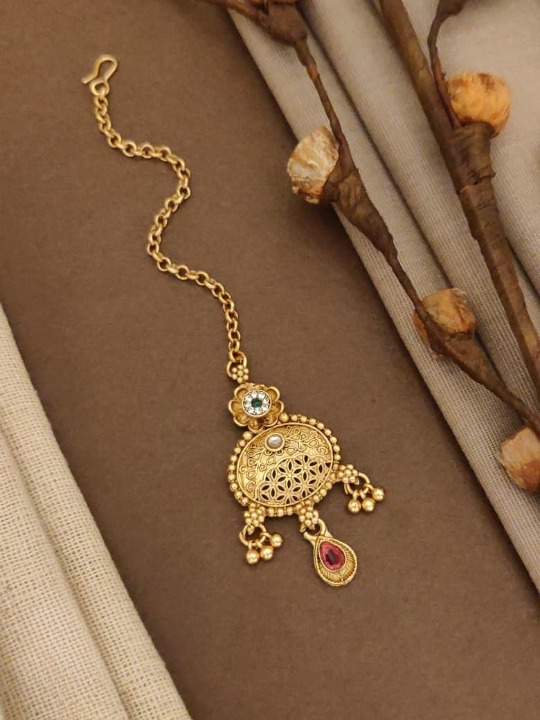 Antique Design High Gold Polish Fancy Style Maang Tikka