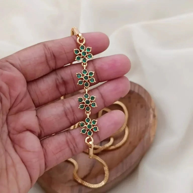 FLORAL DESIGN VIOLET STONE MUGAPPU CHAIN