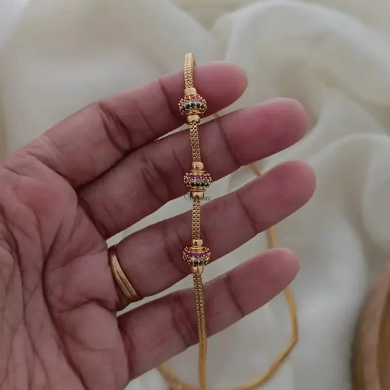MULTI STONE BALL MUGAPPU CHAIN