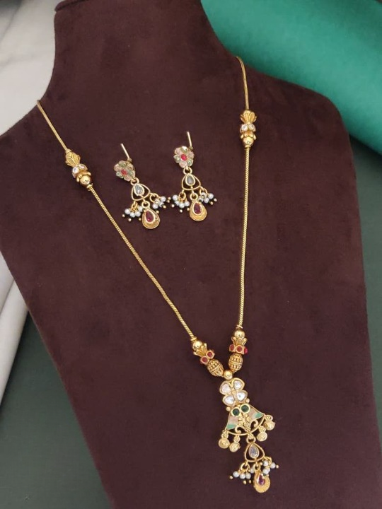 Heritage Dokiya Necklace Set