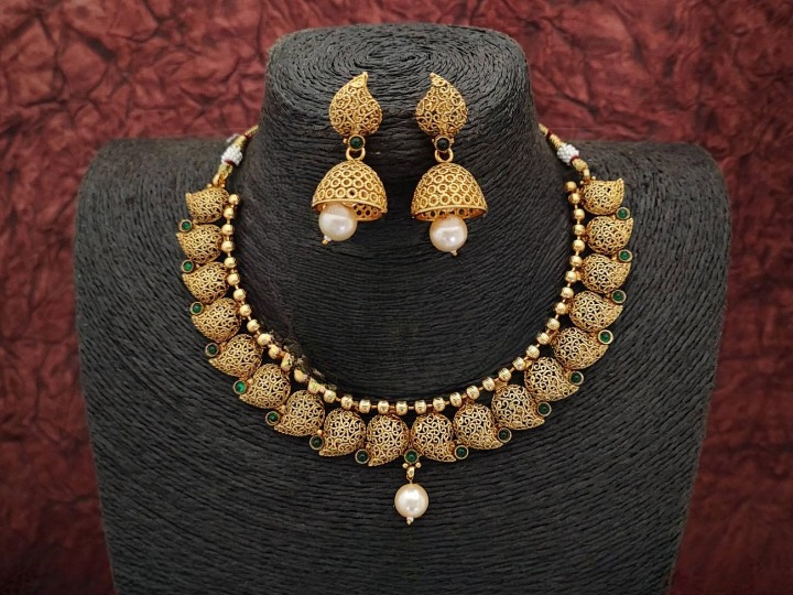 Designer Beautiful Fancy Style Antique Jewellery High Gold Polish Fancy Style Necklace Set