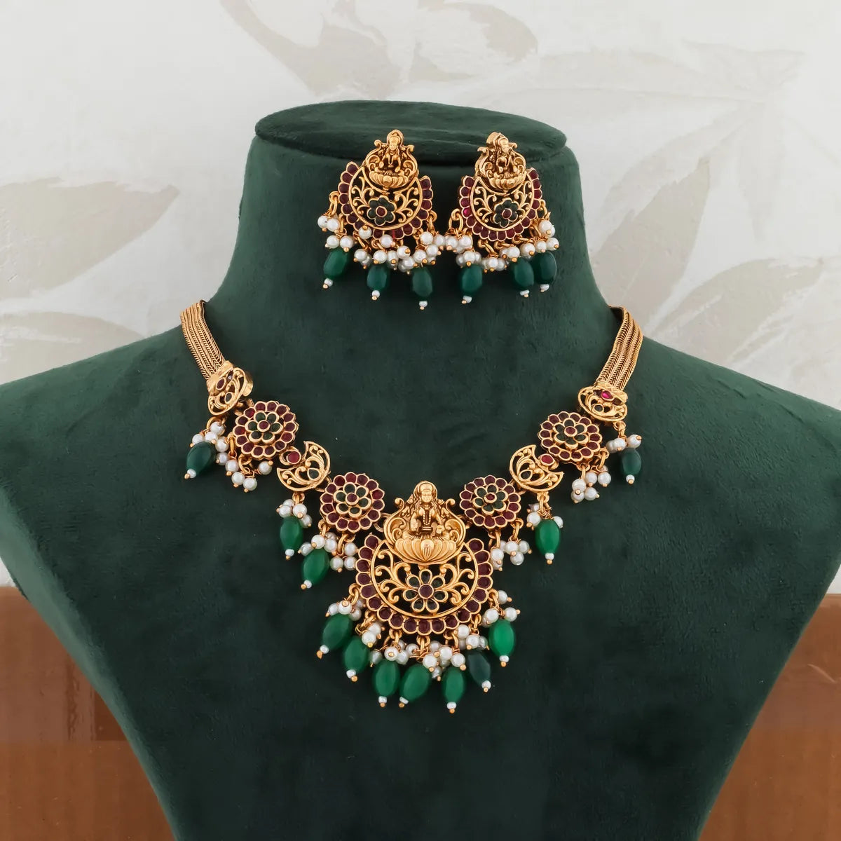 TRADITIONAL LAKSHMI TEMPLE NECKLACE SET WITH GREEN BEADS AND PEARLS