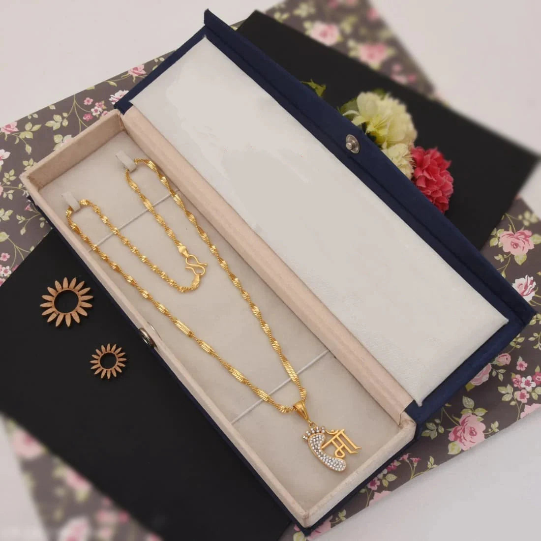 GOLD PLATED MAA ARTISANAL DESIGN CHAIN PENDANT COMBO FOR MEN