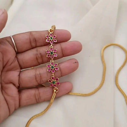 RED AND GREEN STONES ROUND FLOWERS MUGAPPU CHAIN