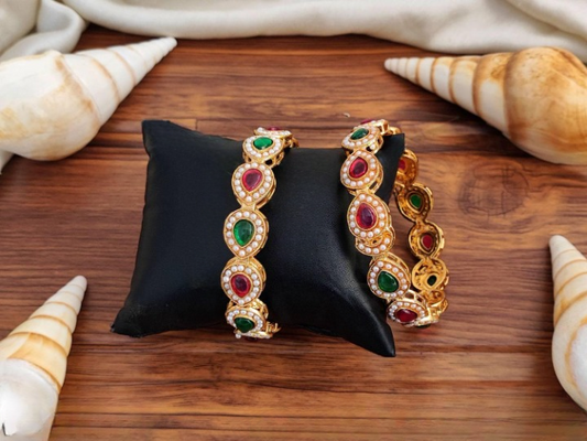 Full Stone High Gold Polish Fancy Style 2 Bangles Set