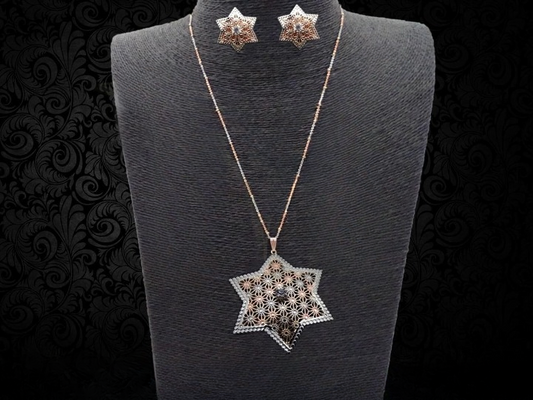 Flower Star Shape Delicate Pendant Set