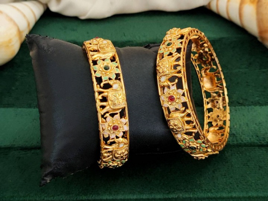 Antique Designer High Gold Polish 2 Bangles Set