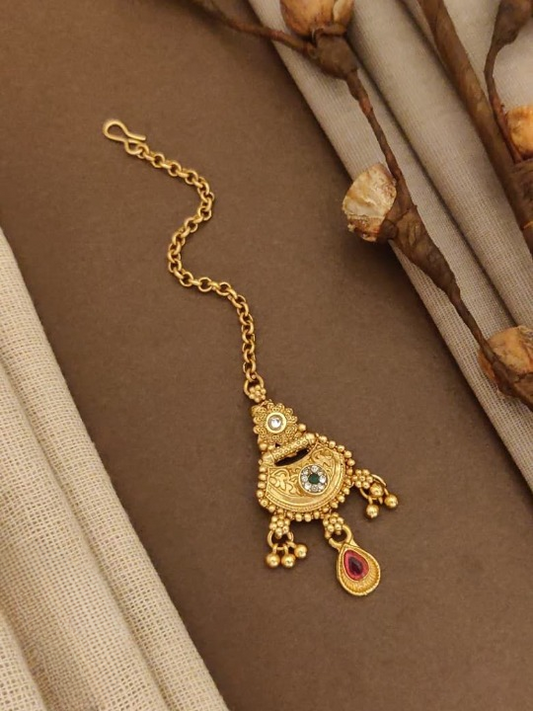 Elegant High Gold Maang Tikka in Leafy Motif