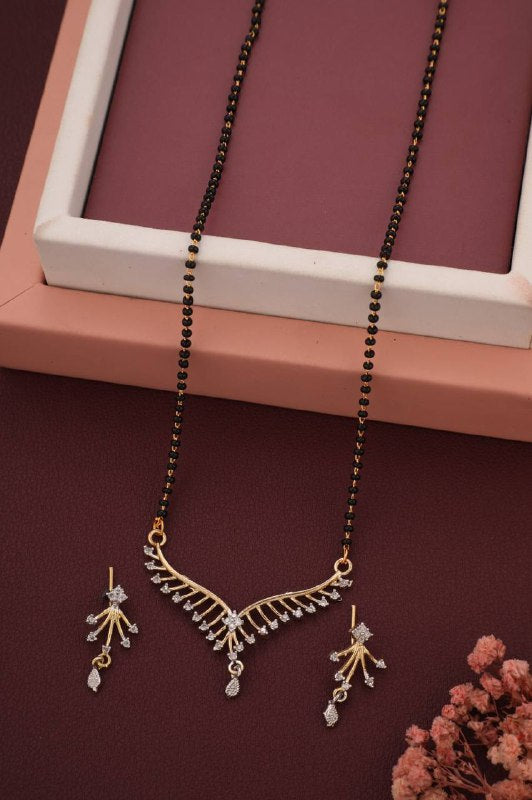 Elegant Leaf-Design Mangalsutra with Matching Earrings