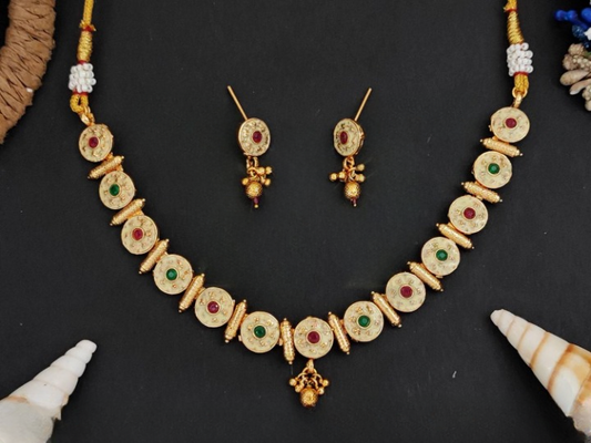 Antique Jewellery Beautiful Design High Gold Polish Pear Wear Ruby Green Necklace Set