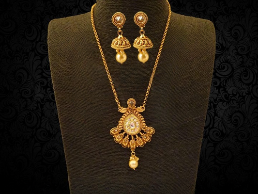 Long Paan Oval Shape Antique Pendant