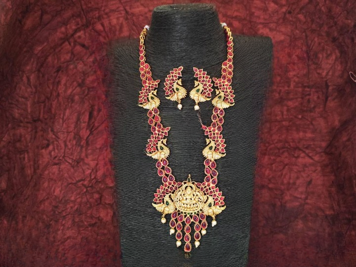 Beautiful Stones Designer High Gold Polish Fancy Long Temple Necklace Set