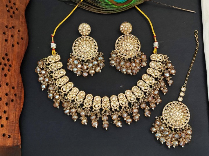 Beautiful Mehendi Full Stone Clustered Pearl Party Wear Necklace Set