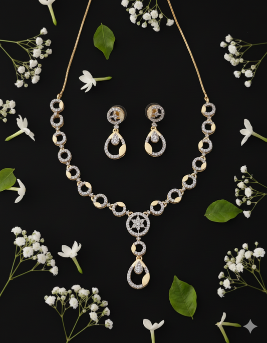 Royal Teardrop Elegance Necklace Set