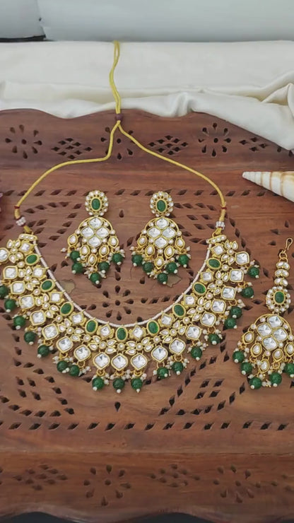 Design High Gold Polish Clustered Pearl Necklace Set