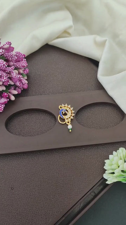 Antique Design High Gold Polish Party Wear White Nath