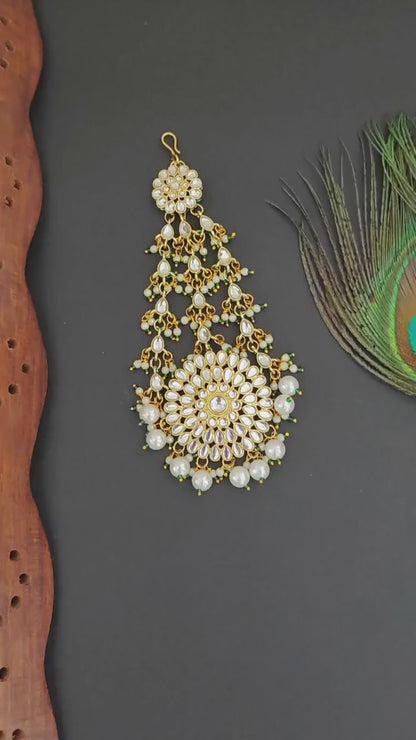 Antique Jewellery High Gold Polish Fancy Clustered Pearl Party Wear Hair Accessories